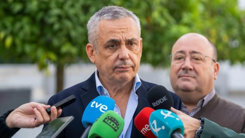 El senador y presidente del Grupo Parlamentario Vox en la Asamblea de Extremadura, Ángel Pelayo Gordillo Moreno. / LP