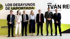 Guillermo Santamaría, Imelda Rodríguez, Antonio Cid de Rivera, María Guardiola, Iván Redondo, Roberto Ledesma y Antonio Mayorgas, este miércoles en Badajoz./ LP