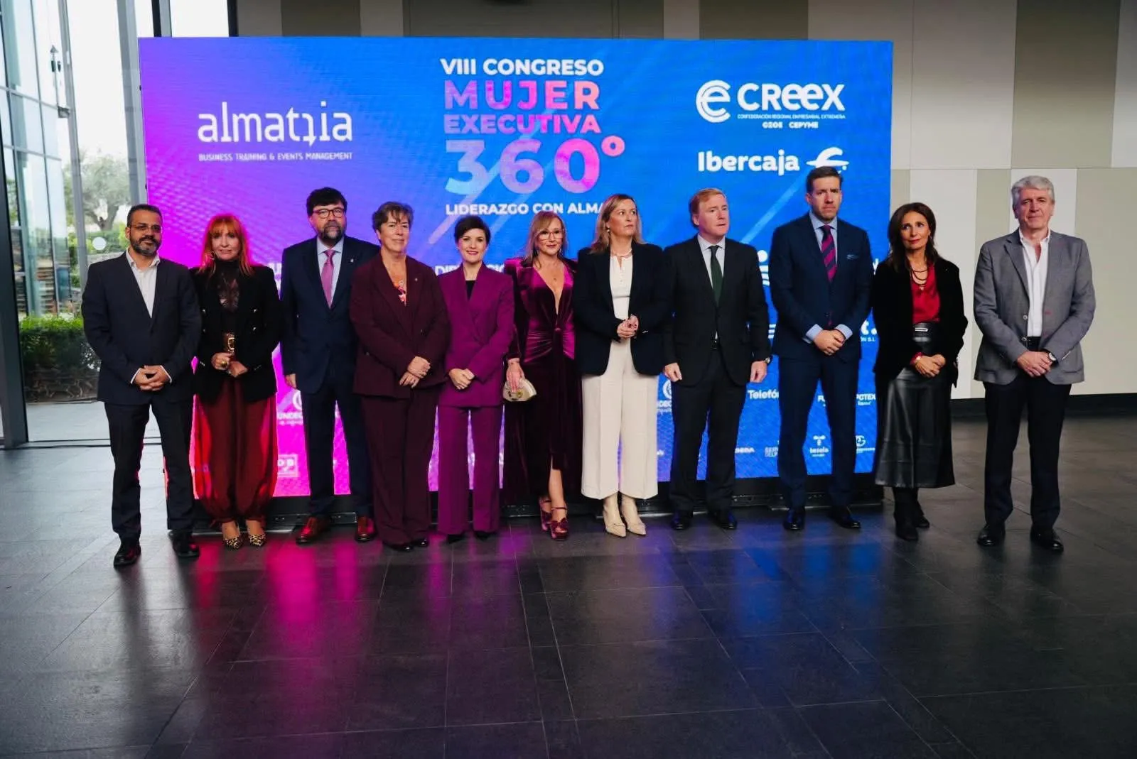 Apertura de la jornada de Executiva 360º este viernes en el edificio Ibercaja de Badajoz. / LP