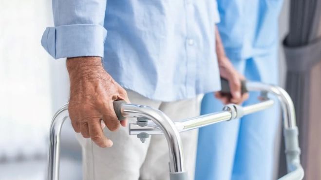 La esclerosis múltiple es una enfermedad neurológica, crónica y autoinmune que afecta al sistema nervioso central, es decir, al cerebro y la médula espinal. / LP La esclerosis múltiple es una enfermedad neurológica, crónica y autoinmune que afecta al sistema nervioso central, es decir, al cerebro y la médula espinal. / LP