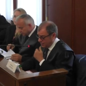 El abogado José María Bueno, del sindicato Manos Limpias, en la Audiencia de Badajoz. / EP El abogado José María Bueno, del sindicato Manos Limpias, en la Audiencia de Badajoz. / EP