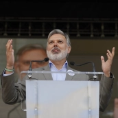 El alcalde de Plasencia, Fernando Pizarro, durante la concentración 'Por un tren de futuro para Salamanca', a 10 de mayo de 2026, en Salamanca, Castilla y León. / EP