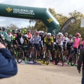 La Vuelta Ciclista a Extremadura élite y sub-23 2026 ya está lista para su inicio este viernes en Azuaga. / LP La Vuelta Ciclista a Extremadura élite y sub-23 2026 ya está lista para su inicio este viernes en Azuaga. / LP