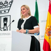 La portavoz de la Junta de Extremadura, Elena Manzano, este martes. / LP