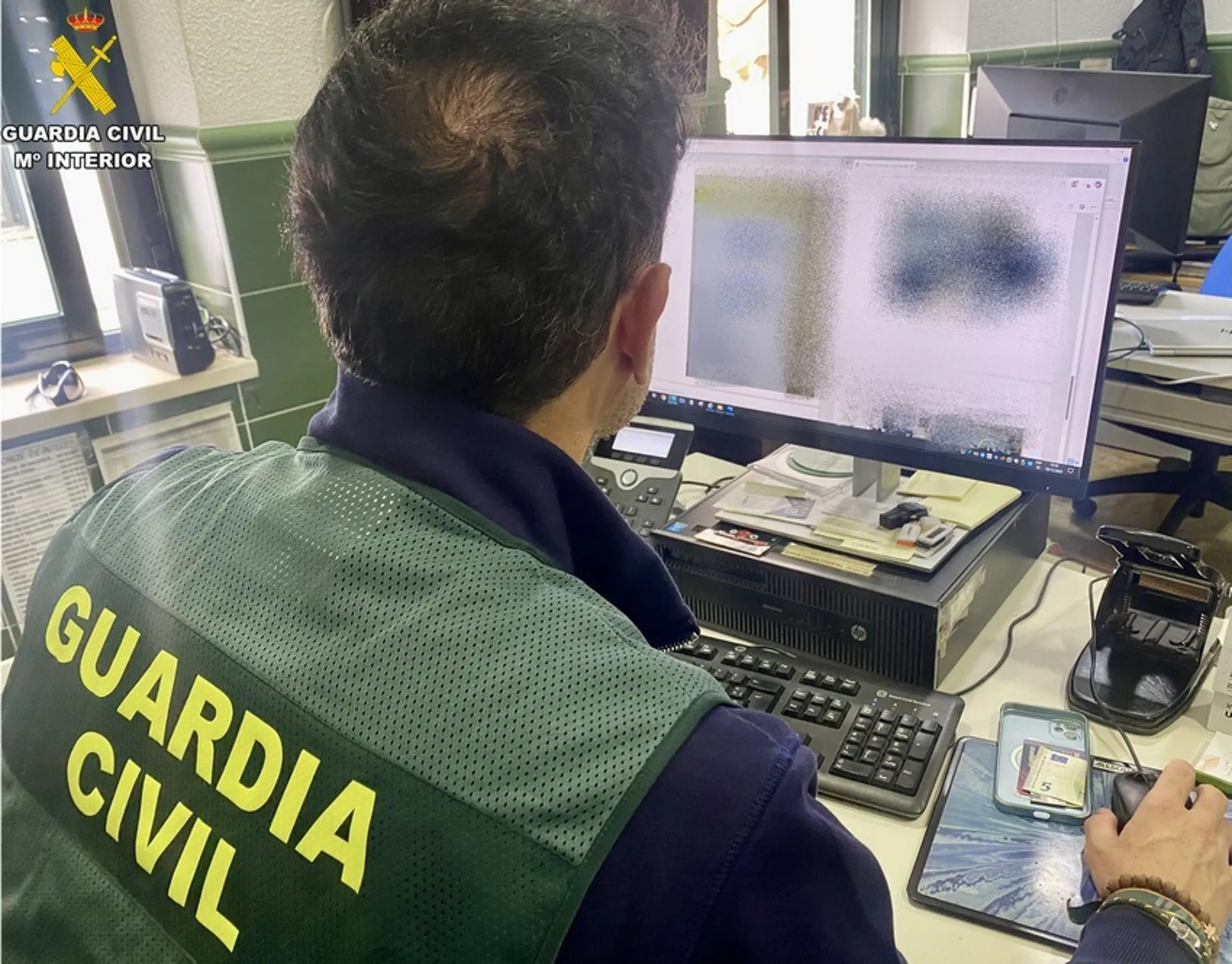 Agente de la Guardia Civil en el proceso de instrucción. / LP