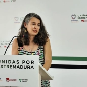 La portavoz de Unidas por Extremadura, Irene de Miguel, este lunes en Mérida. / LP La portavoz de Unidas por Extremadura, Irene de Miguel, este lunes en Mérida. / LP