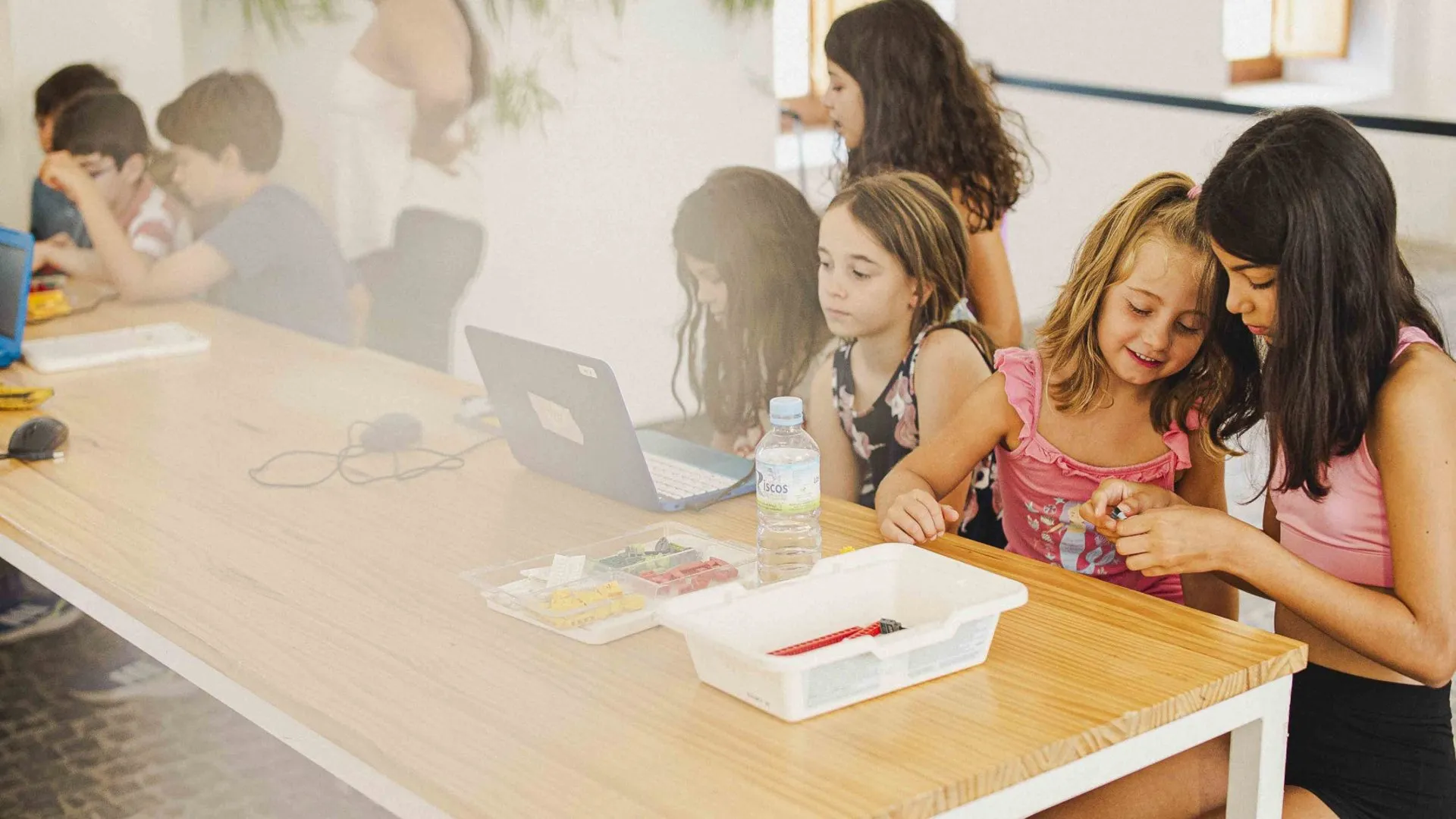 Imagen de archivo de una universidad popular rural. / LP