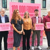 La coordinadora general de Sumar, Lara Hernández, la portavoz en el Congreso, Verónica Martínez Barbero, y otros diputados de Sumar. / EP