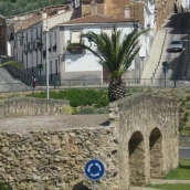 Puente de San Francisco en Cáceres. / LP