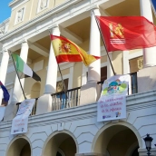 Imagen de la fachada del ayuntamiento este viernes. / LP