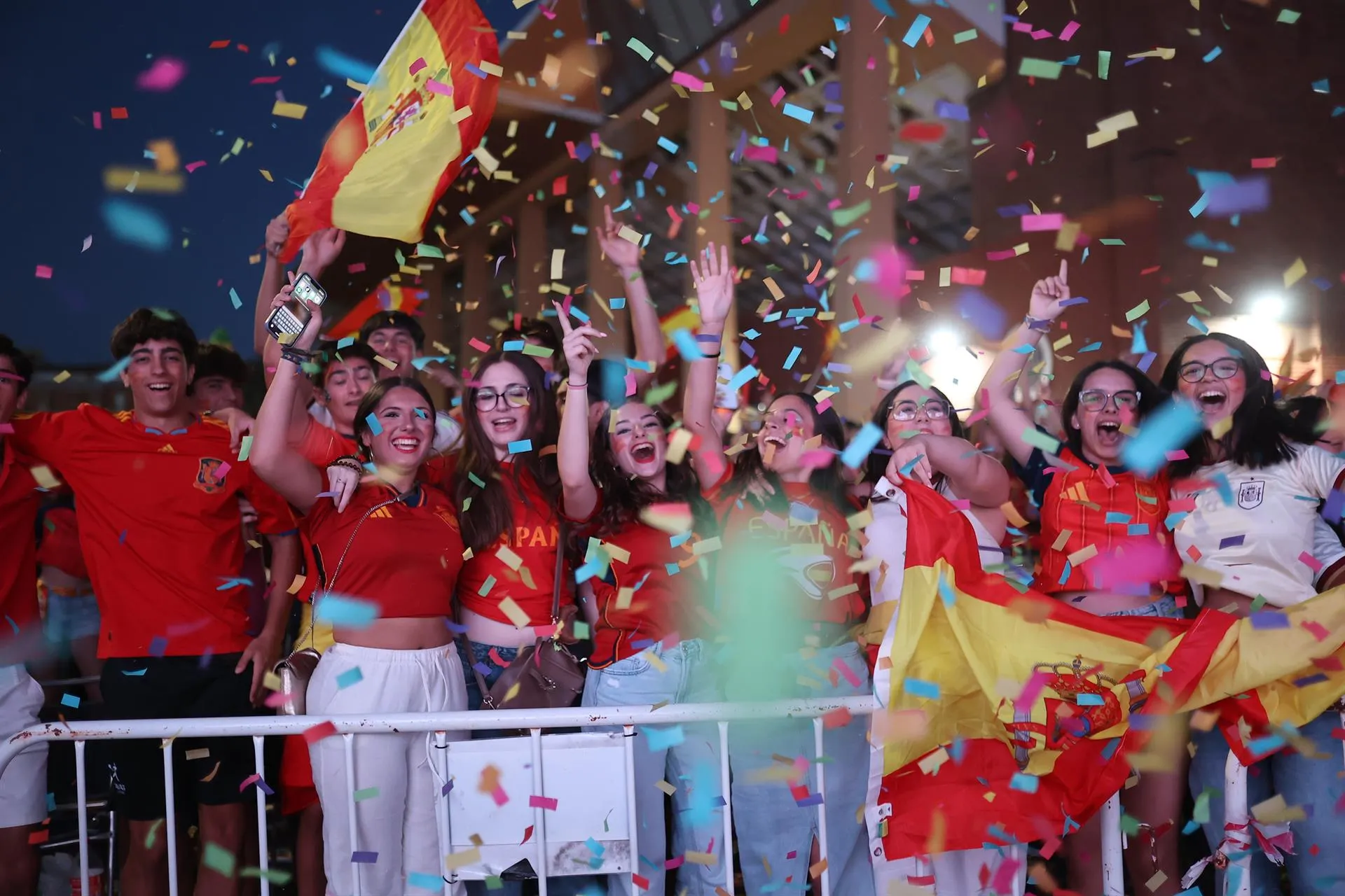 Don Benito vivió una larga celebración tras la victoria de España en el Mundial de Fútbol 2026. / LP