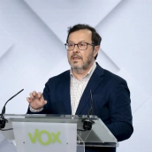 El portavoz de la dirección del Vox, José Antonio Fúster, en una rueda de prensa. / EP El portavoz de la dirección del Vox, José Antonio Fúster, en una rueda de prensa. / EP