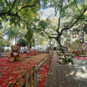 El Parque de Gloria Fuertes en Cáceres preparado para la Navidad. /EP El Parque de Gloria Fuertes en Cáceres preparado para la Navidad. /EP