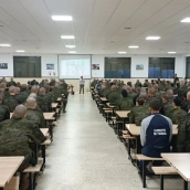 Voluntarios y personal de ADMO en el Centro de Formación de Tropa de Cáceres (Cefot nº 1). / LP Voluntarios y personal de ADMO en el Centro de Formación de Tropa de Cáceres (Cefot nº 1). / LP
