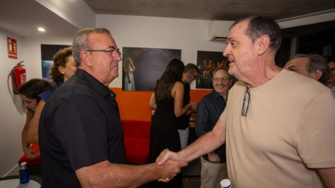Visita de autoridades al estreno de ‘La Comedia de la Olla’.
