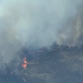 El fuego se quedó a 11,5 kilómetros del Parque Nacional de Monfragüe. / LP