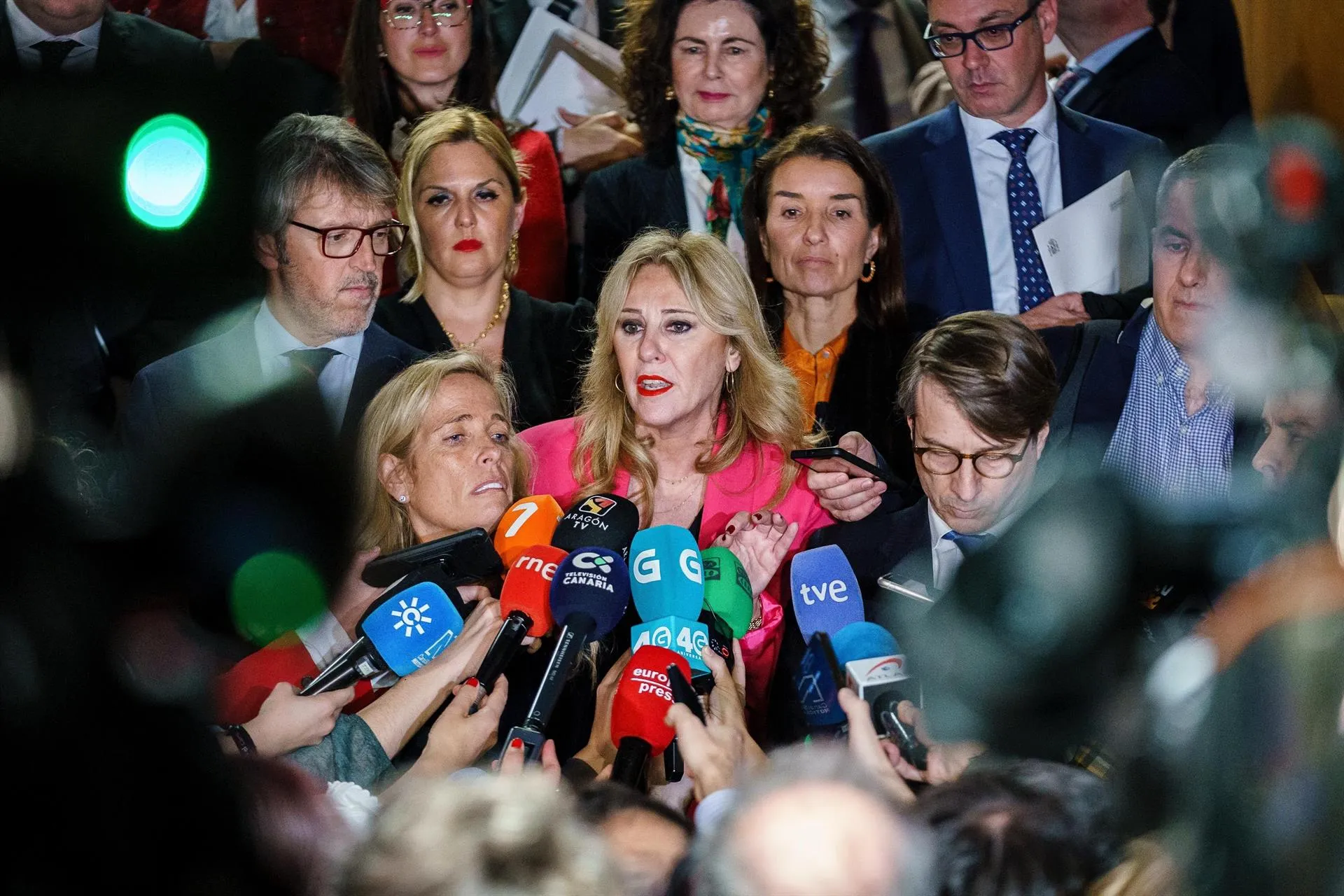 La consejera de Economía, Hacienda y Fondos Europeos de la Junta de Andalucía, Carolina España, tras abandonar junto al resto de comunidades del PP, una reunión del CPFF. / LP