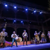 ‘Farra’, el aclamado montaje de la Compañía Nacional de Teatro Clásico y la Compañía Lucas Escobedo. / Diego Casillas - Paco Pulido ‘Farra’, el aclamado montaje de la Compañía Nacional de Teatro Clásico y la Compañía Lucas Escobedo. / Diego Casillas - Paco Pulido