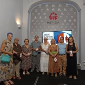 El Ayuntamiento de Mérida ha elaborado, junto al Consejo Local de las Personas Mayores, una guía de 45 aseos públicos. / LP 