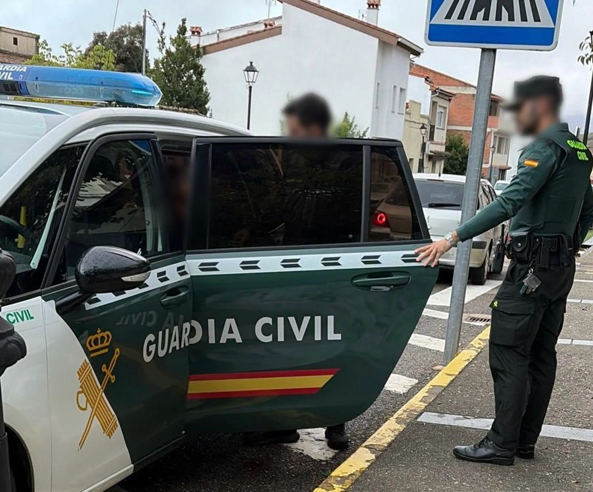 Agentes del Equipo ROCA de la Guardia Civil de Plasencia. / LP