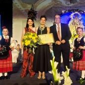 Raquel del Puerto, presidenta de la Diputación, recibió un homenaje en reconocimiento a su trayectoria. / Ayto Almendralejo Raquel del Puerto, presidenta de la Diputación, recibió un homenaje en reconocimiento a su trayectoria. / Ayto Almendralejo