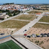 El alcalde, Manolo Borrego, vincula esta iniciativa con una estrategia para que los jóvenes permanezcan en el municipio. / LP El alcalde, Manolo Borrego, vincula esta iniciativa con una estrategia para que los jóvenes permanezcan en el municipio. / LP