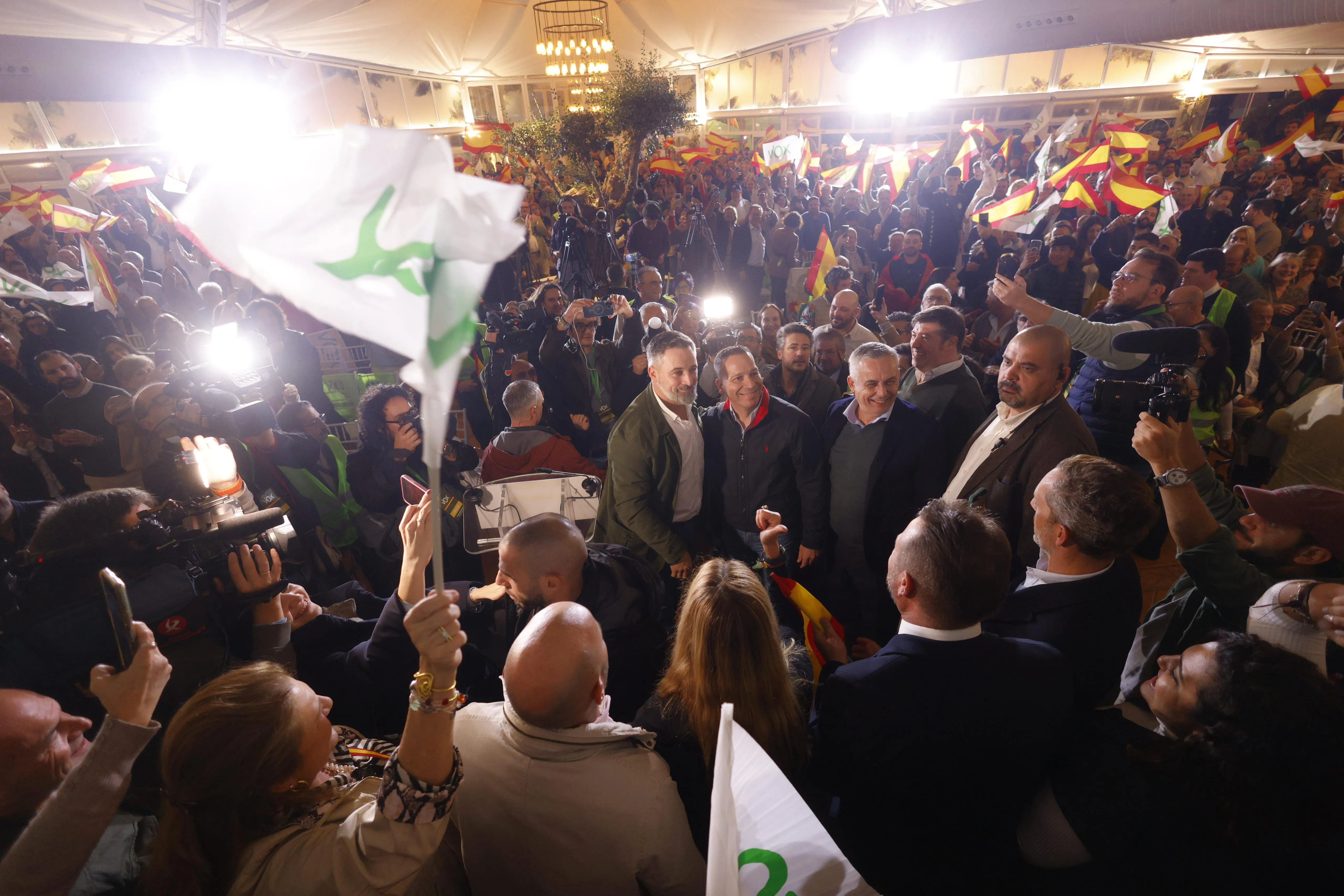 Acto de campaña de Vox este lunes en Mérida en el Hotel Las Lomas. / LP Acto de campaña de Vox este lunes en Mérida en el Hotel Las Lomas. / LP