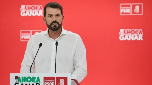 El secretario general del PSOE de Extremadura, Álvaro Sánchez Cotrina. / LP El secretario general del PSOE de Extremadura, Álvaro Sánchez Cotrina. / LP