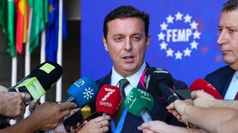 El presidente de la Diputación de Almería, Javier Aureliano García. ( LP