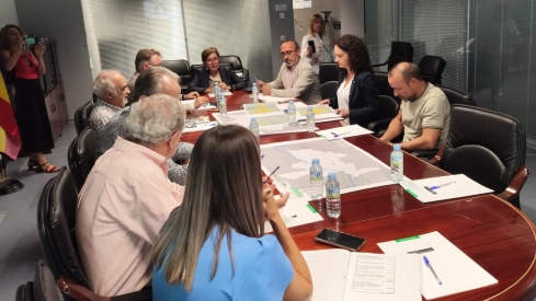 La Junta, la Diputación de Cáceres y la Confederación del Tajo han celebrado este viernes una reunión para garantizar agua potable en Las Hurdes. / LP La Junta, la Diputación de Cáceres y la Confederación del Tajo han celebrado este viernes una reunión para garantizar agua potable en Las Hurdes. / LP