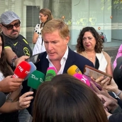 El alcalde de Badajoz, Ignacio Gragera, en una visita a la obra de traslado del centro de salud de Los Pinos al Palacio de Congresos. / LP El alcalde de Badajoz, Ignacio Gragera, en una visita a la obra de traslado del centro de salud de Los Pinos al Palacio de Congresos. / LP