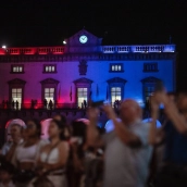La propuesta consiste en iluminar de rosa y azul, los colores de la candidatura cacereña, la fachada principal de los ayuntamientos. / LP La propuesta consiste en iluminar de rosa y azul, los colores de la candidatura cacereña, la fachada principal de los ayuntamientos. / LP