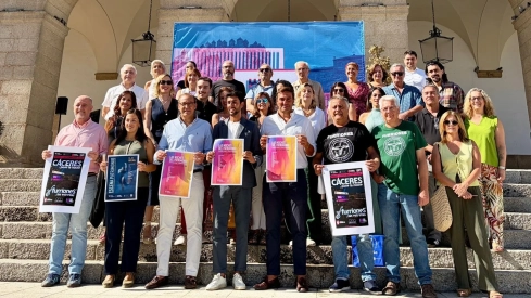 La edición del 11 y 12 de septiembre incorpora por primera vez visitas a la Cueva del Conejar y actividades en el campamento romano de Cáceres El Viejo. / LP La edición del 11 y 12 de septiembre incorpora por primera vez visitas a la Cueva del Conejar y actividades en el campamento romano de Cáceres El Viejo. / LP