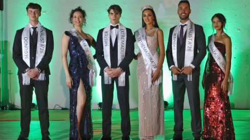 La pacense Layla Pérez y el almendralejense Iván Lozano han sido elegidos Miss y Míster Extremadura – Embajadores de la Moda 2026. / Elena Murillo La pacense Layla Pérez y el almendralejense Iván Lozano han sido elegidos Miss y Míster Extremadura – Embajadores de la Moda 2026. / Elena Murillo