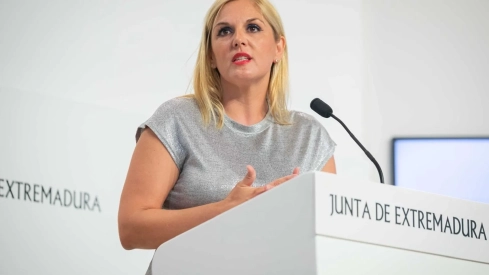 La portavoz de la Junta de Extremadura, Elena Manzano. / LP La portavoz de la Junta de Extremadura, Elena Manzano. / LP