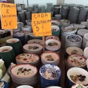 Puesto de loza en la feria de San Mateo de Elvas en una edición anterior. / LP Puesto de loza en la feria de San Mateo de Elvas en una edición anterior. / LP