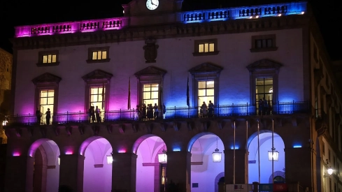 En Cáceres, la jornada incorpora una actualización de los sonidos tradicionales de Extremadura. / LP En Cáceres, la jornada incorpora una actualización de los sonidos tradicionales de Extremadura. / LP