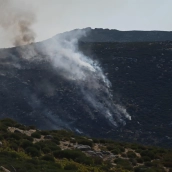 El operativo cuenta además con la participación de efectivos del servicio de extinción de Castilla y León y de Cruz Roja Extremadura. / LP