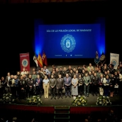 Acto celebrado en el Teatro López de Ayala de Badajoz, donde se han entregado 25 medallas, 13 felicitaciones, 20 diplomas y 16 reconocimientos. / CEDIDA