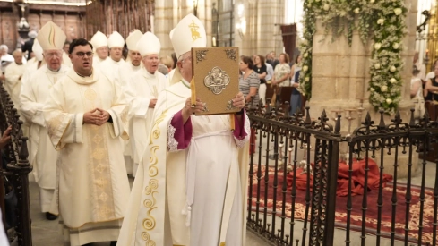 La Catedral de Badajoz abre su Puerta Santa.