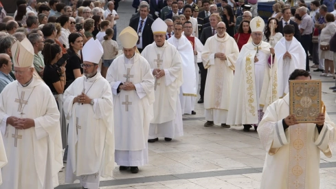 La Catedral de Badajoz abre su Puerta Santa.