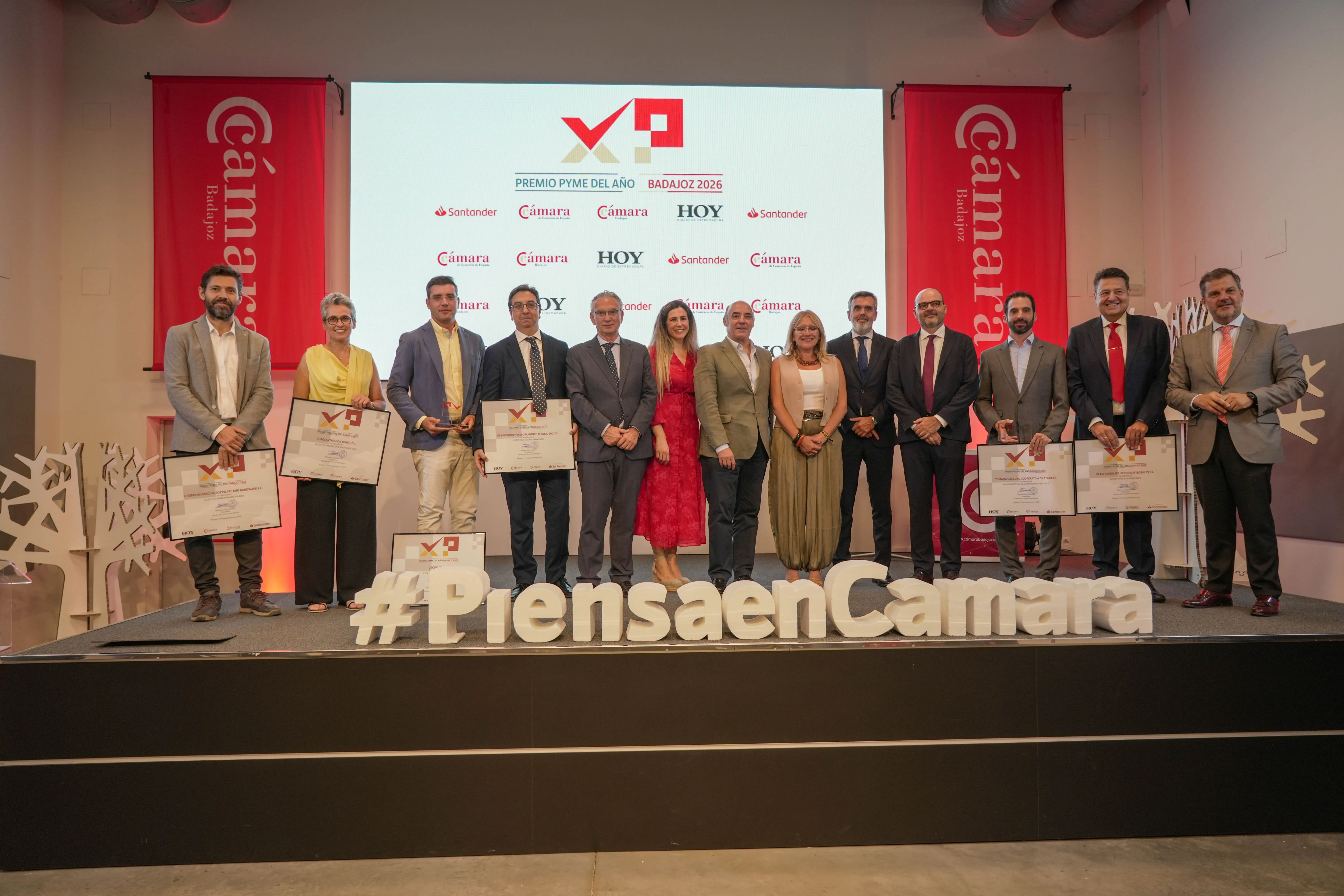 Foto de familia de los Premios Pyme 2026 en Badajoz.