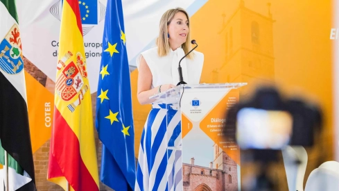 La presidenta de la Junta de Extremadura, María Guardiola, este viernes en Cáceres. / LP La presidenta de la Junta de Extremadura, María Guardiola, este viernes en Cáceres. / LP