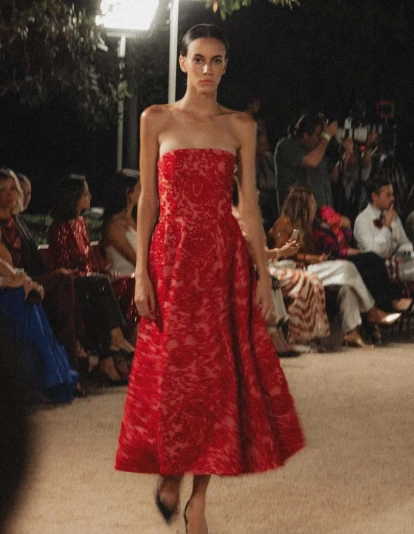 Desfile de Redondo Brand.