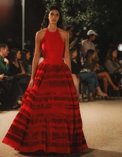 Desfile de Redondo Brand.