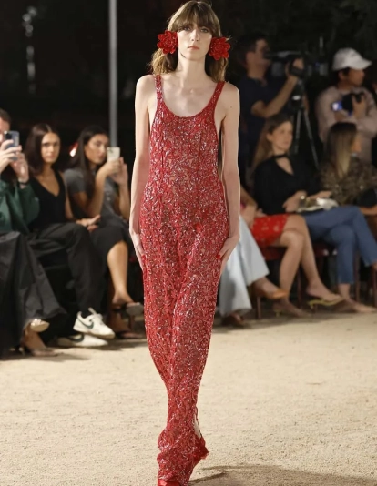 Desfile de Redondo Brand.