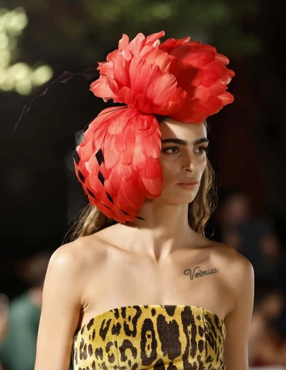 Desfile de Redondo Brand.