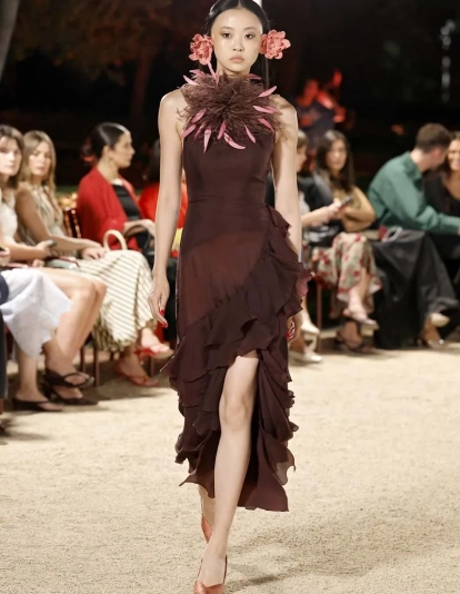Desfile de Redondo Brand.
