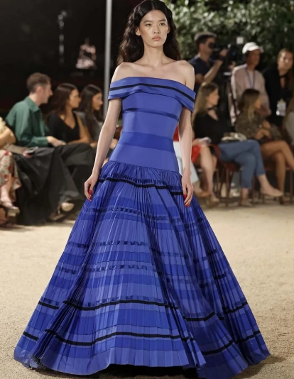 Desfile de Redondo Brand.