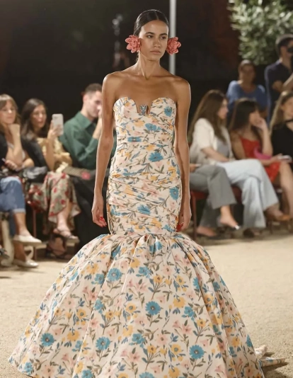 Desfile de Redondo Brand.